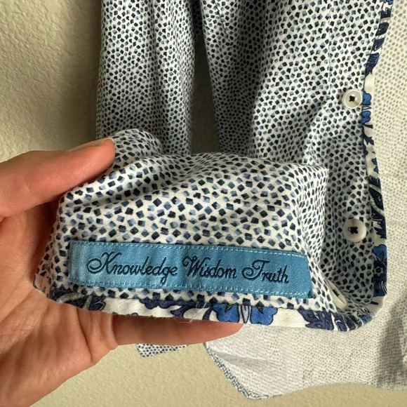 Robert Graham Long Sleeve Button Down Shirt Size Small Blue White Flip Cuff - Picture 7 of 9